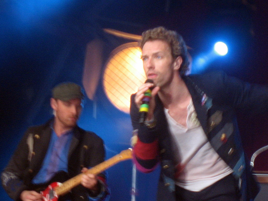 1024px-Coldplay_-_In_My_Place_-_08 - 91X FM